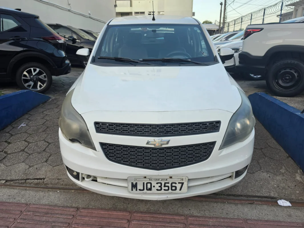 Agile LT 1.4 Mec GNV completo 2013 - Imagem 2