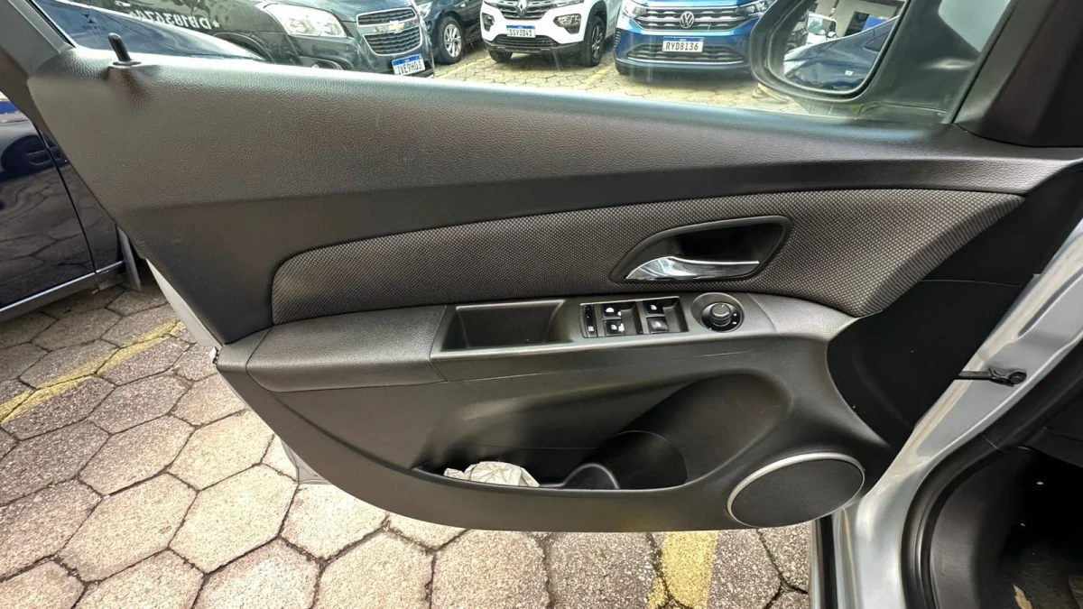 CRUZE LT 1.8 16V FlexPower 4p Automático 2013 - Imagem 15