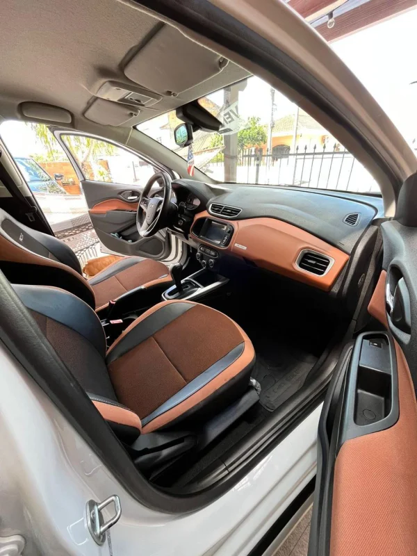 ONIX HATCH 2017 automático - Imagem 11