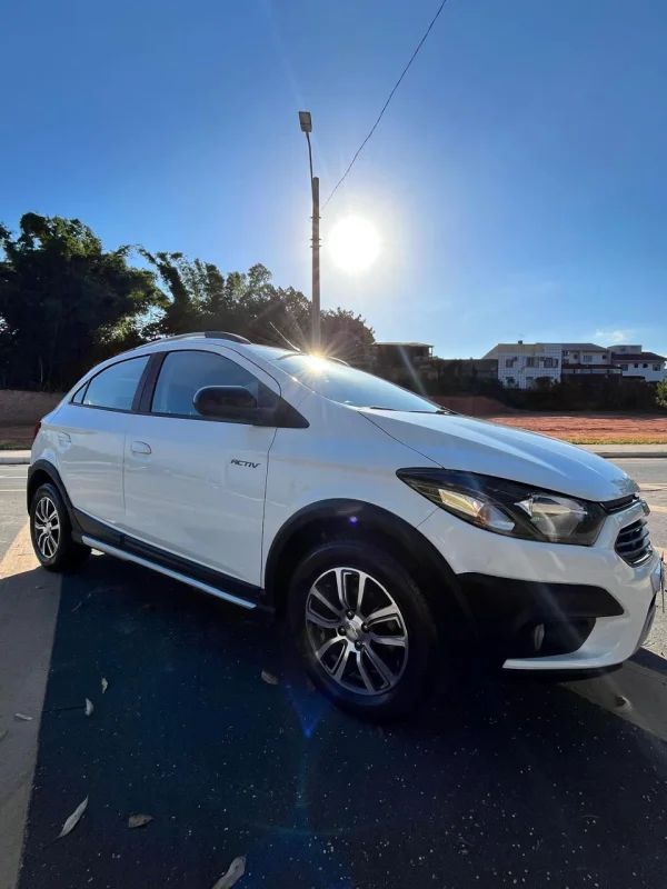 ONIX HATCH 2017 automático