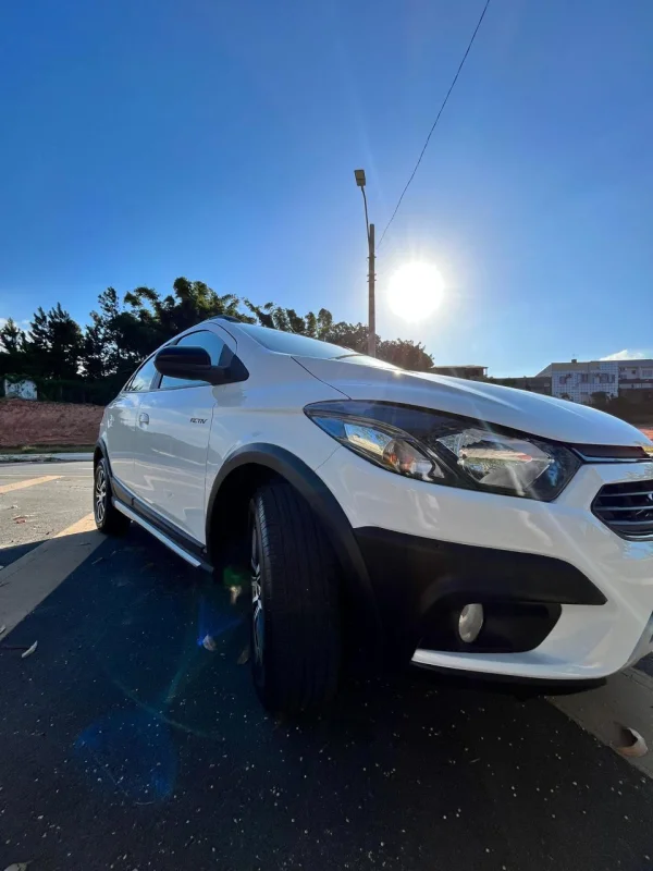 ONIX HATCH 2017 automático - Imagem 5