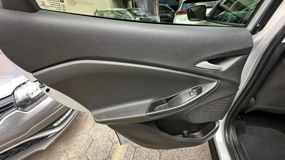 TRACKER 1.0 Turbo 12V Flex Automático 2023 - Imagem 10