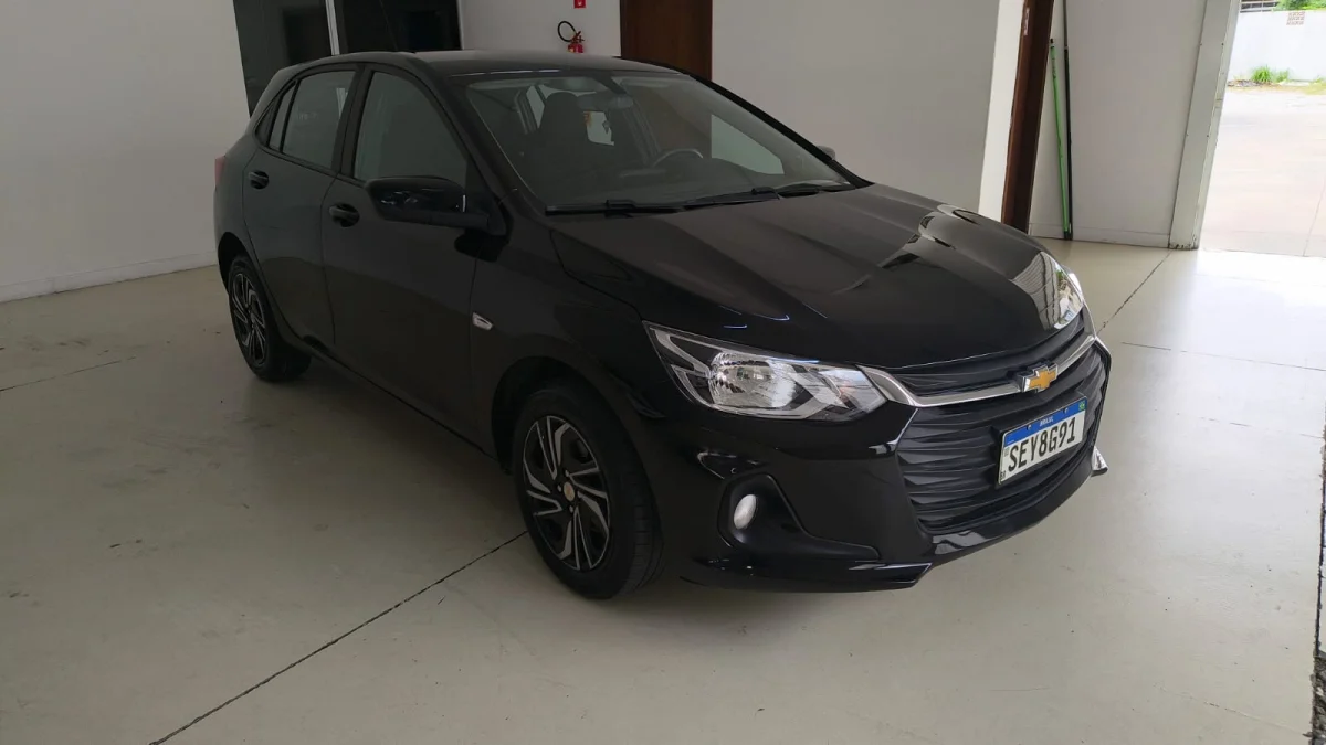 ONIX HATCH LT2 1.0 12V FLEX 2024 