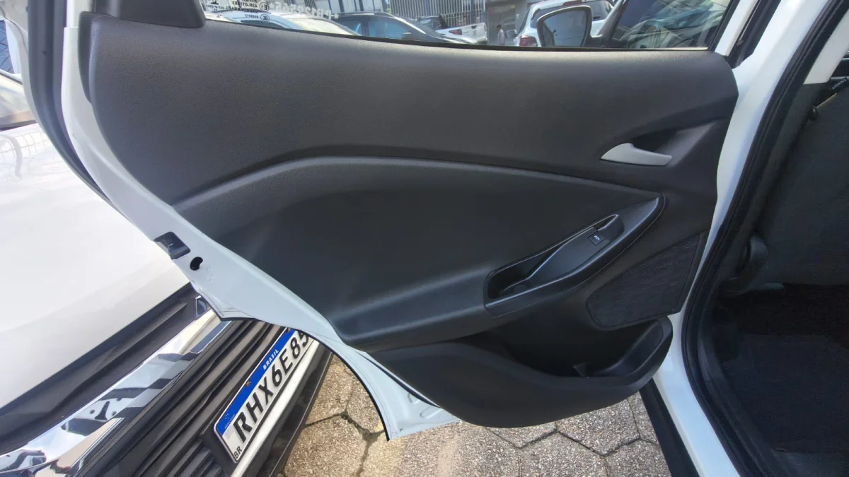 TRACKER LT TURBO 1.0 AUTOMÁTICO 2023 - Imagem 7