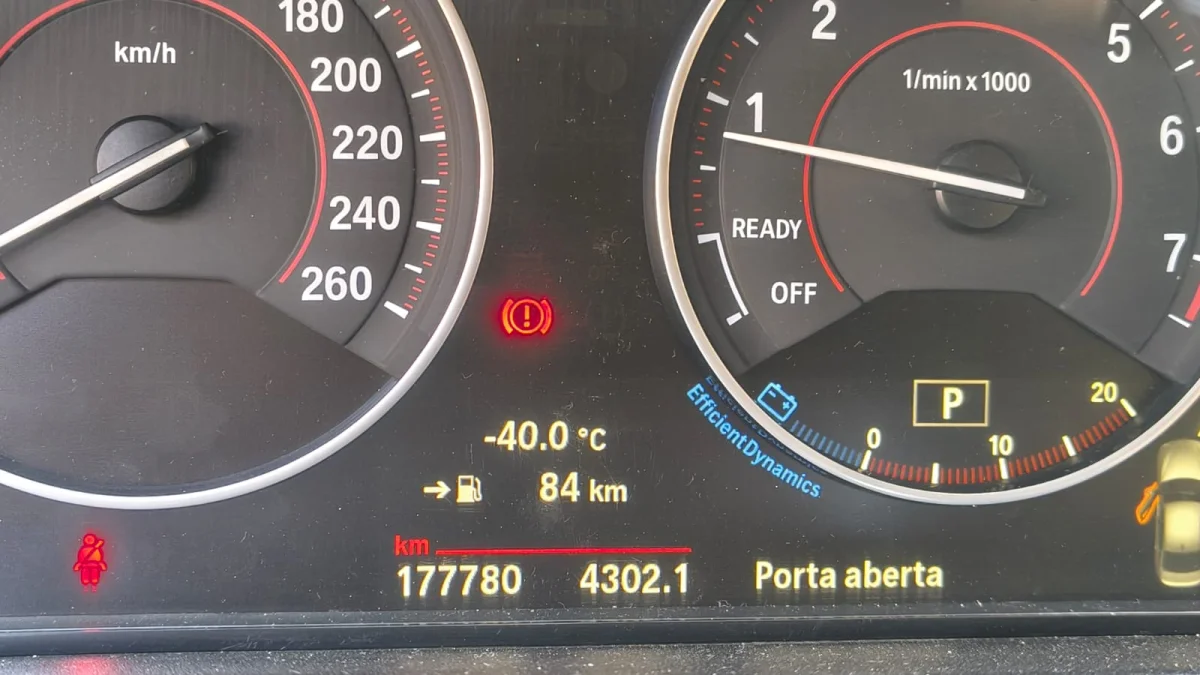 320i 2.0 TB SPORT 2017  - Imagem 10