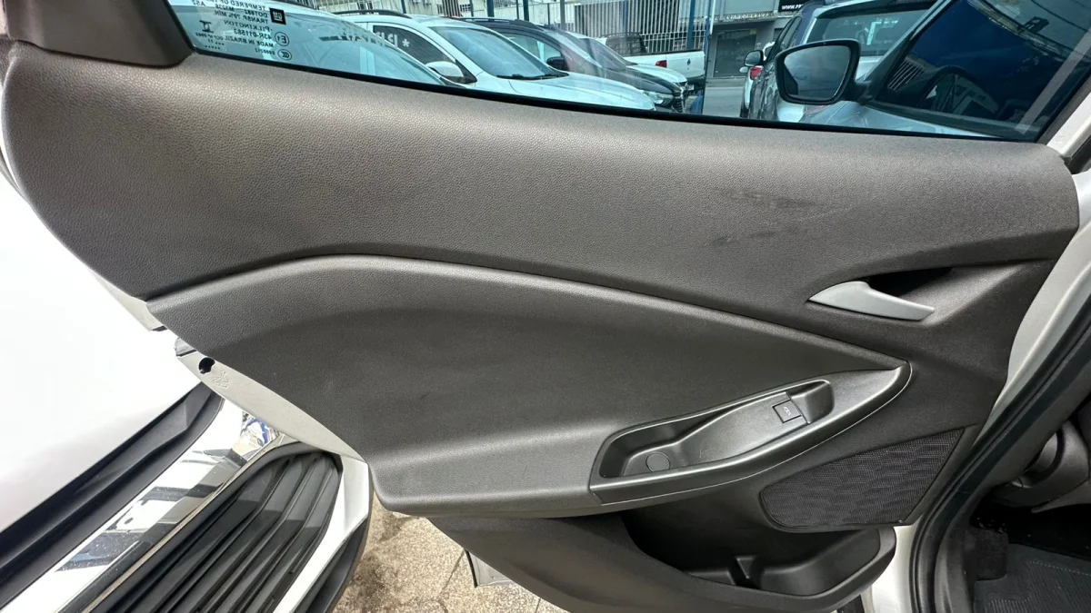 TRACKER 1.0 Turbo 12V Flex Automático 2023 - Imagem 7