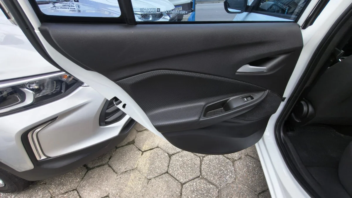 ONIX HATCH LT2 1.0 12V FLEX 2022 - Imagem 14