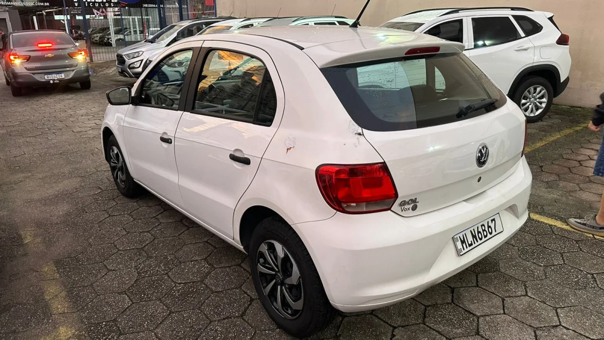 Gol (novo) 1.0 Mi Total Flex 8V 4p 2015 Flex - Imagem 3