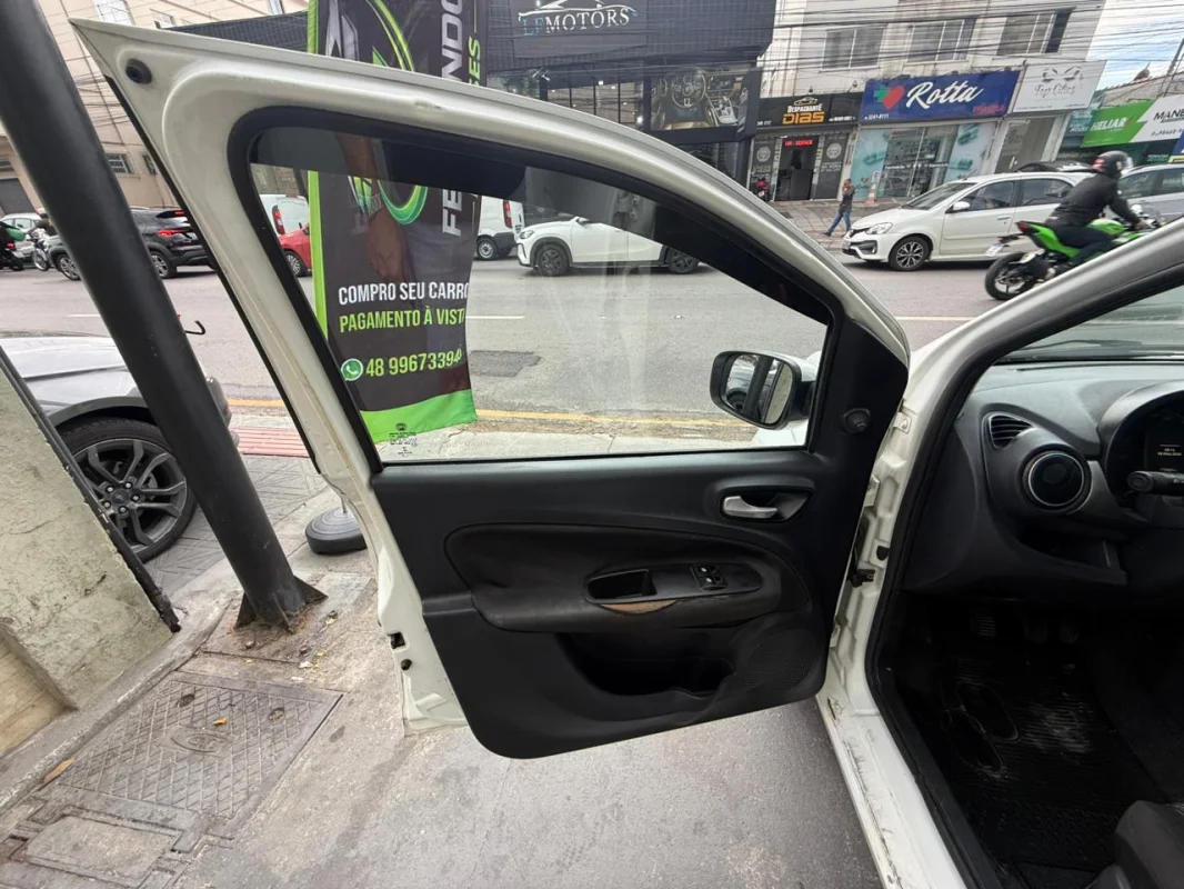 Uno evolution 1.4 completo manual 2015 - Imagem 11