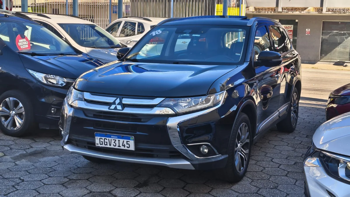 OUTLANDER GT V6 3.0 AUTOMÁTICO 2018  - Imagem 4
