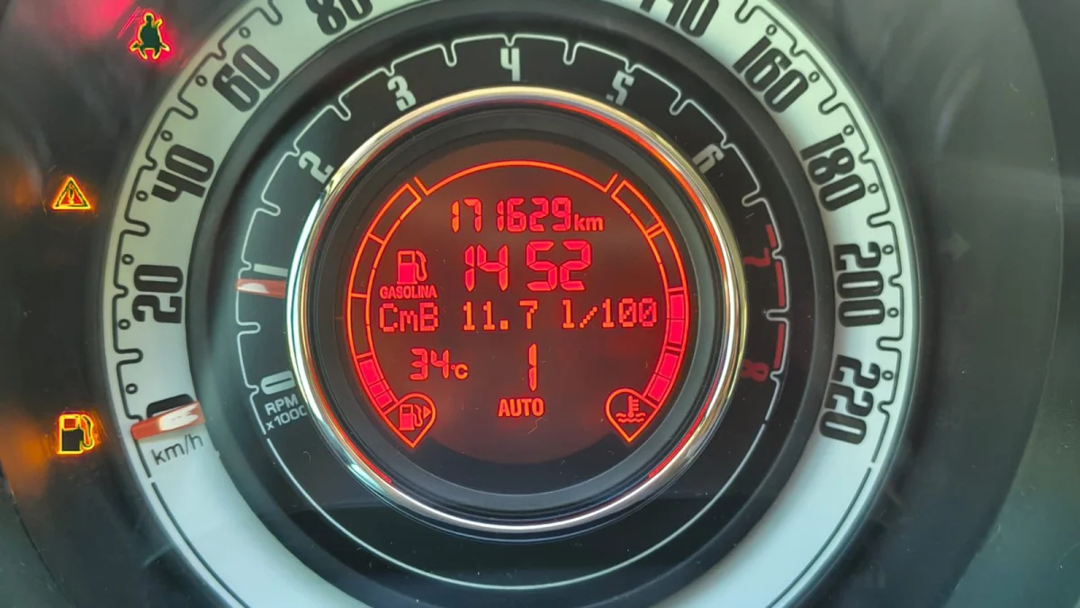 FIAT 500 CULT 1.4 FLEX 8V EVO DUALOGIC 2014 - Imagem 10