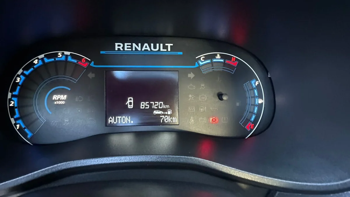 KWID OUTSIDER 1.0 Flex 12V 5p Mecânico 2023 - Imagem 8