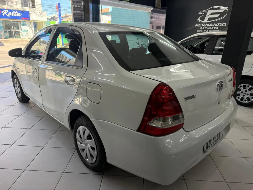 Etios x Sedan 1.5 completo manual GNV 2019 - Imagem 3