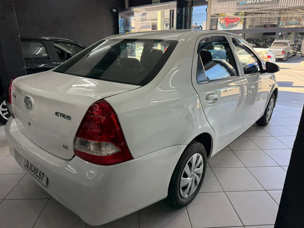 Etios x Sedan 1.5 completo manual GNV 2019 - Imagem 5