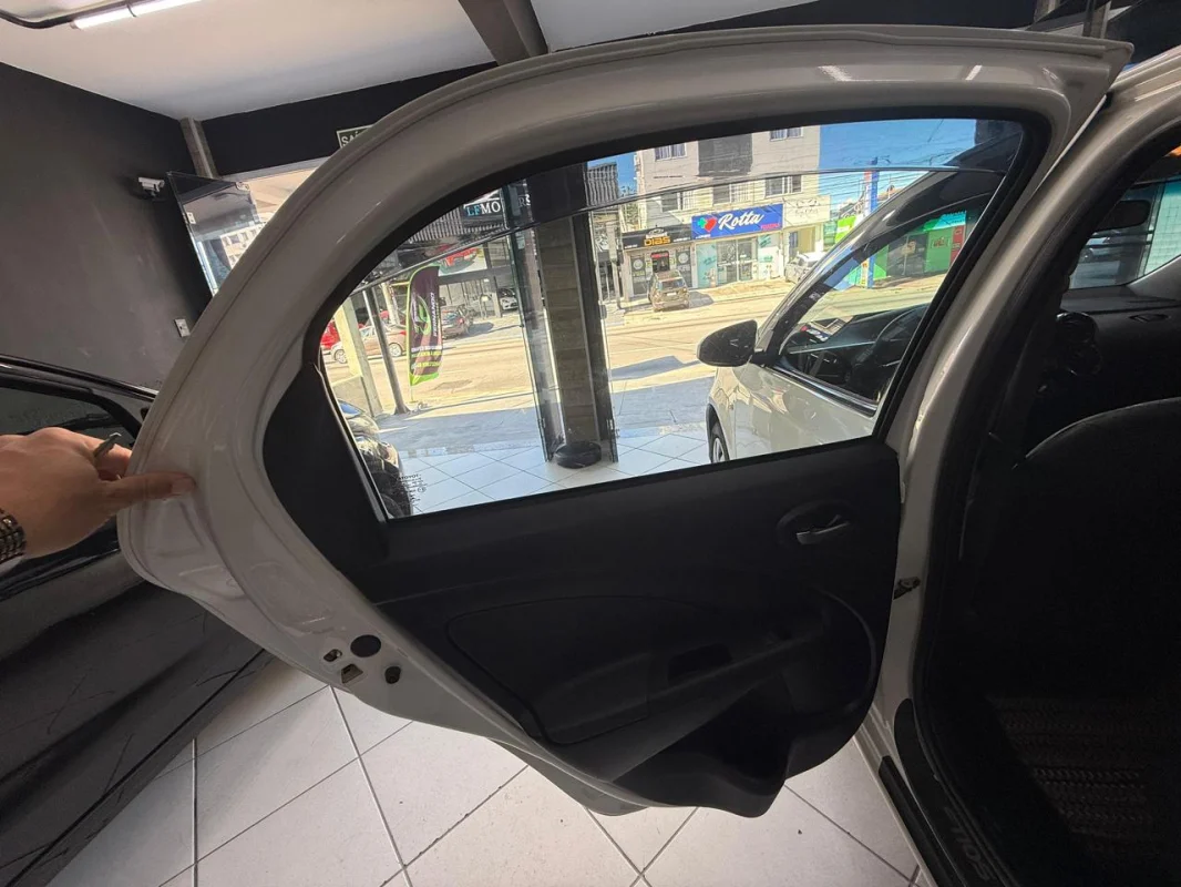 Etios x Sedan 1.5 completo manual GNV 2019 - Imagem 11