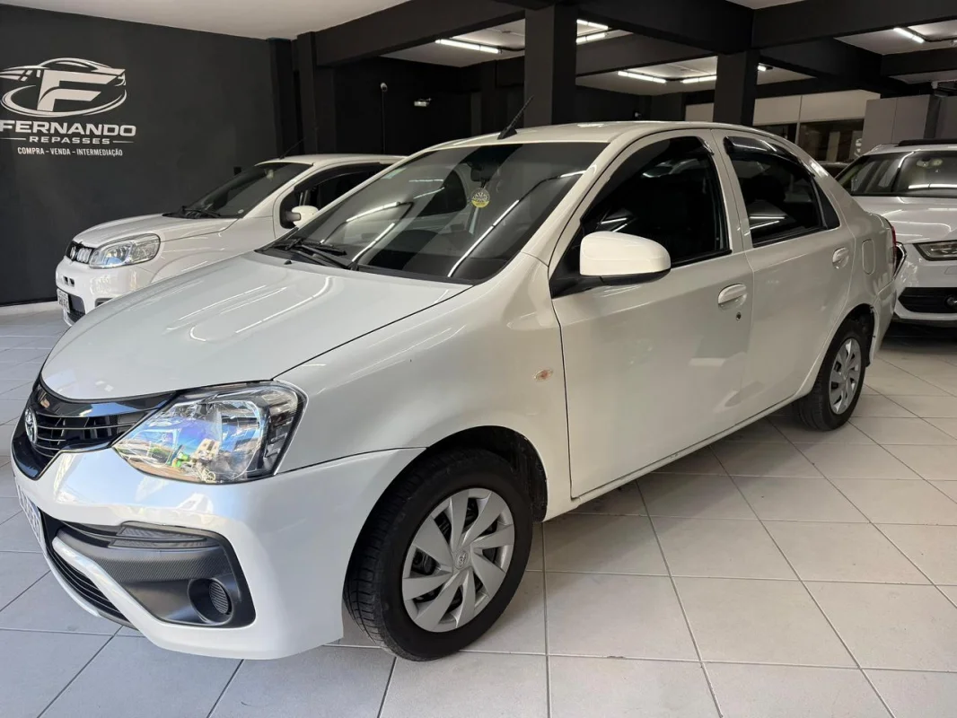 Etios x Sedan 1.5 completo manual GNV 2019 - Imagem 4
