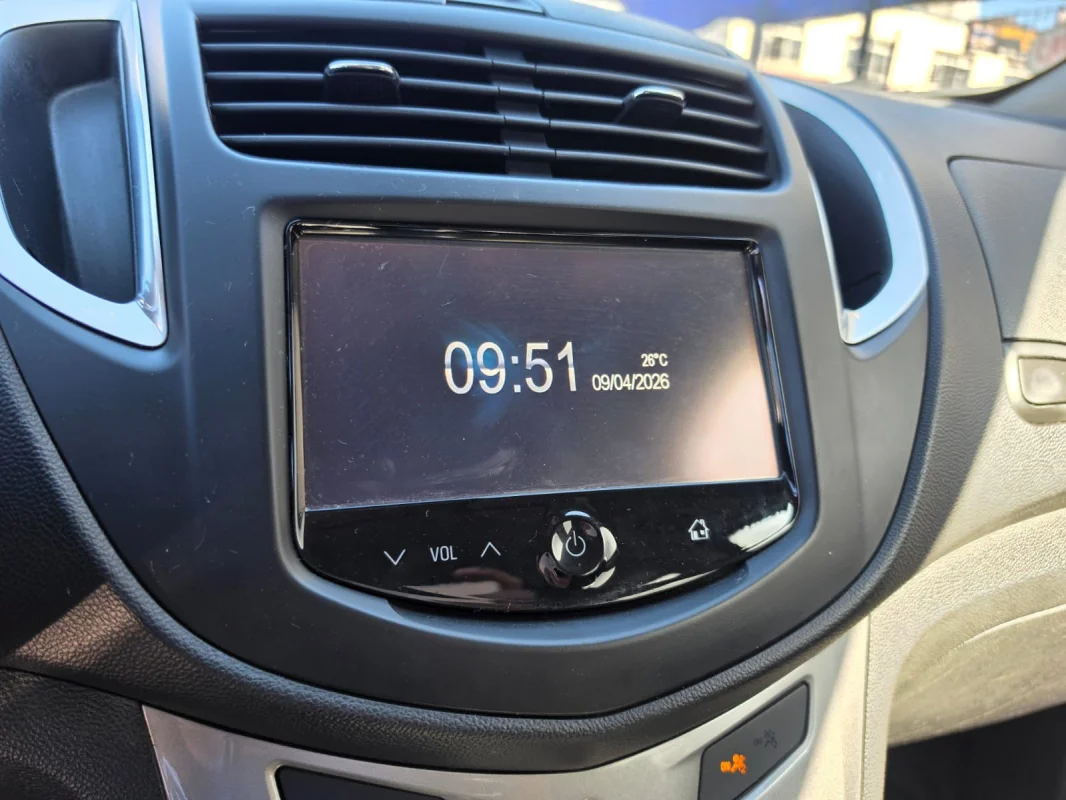 Tracker LTZ 1.8 Aut. Completa 2016 - Imagem 12