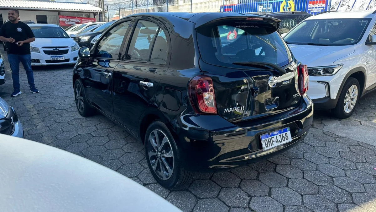 MARCH SL 1.6 16V Flex Fuel 5p 2016 - Imagem 5