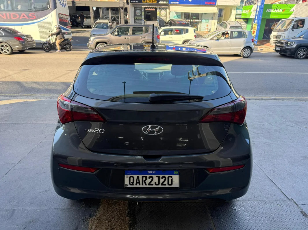 HB20 1.0 comfort plus completo manual 2019 - Imagem 8