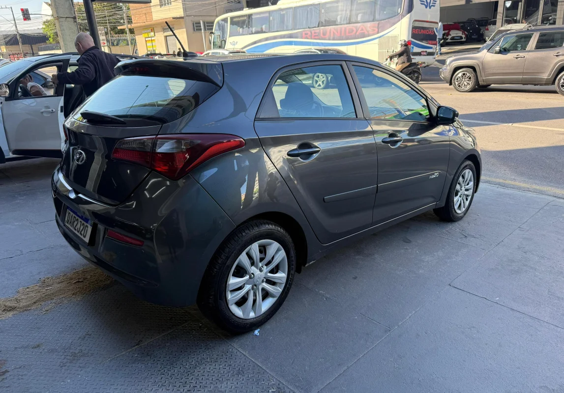 HB20 1.0 comfort plus completo manual 2019 - Imagem 10