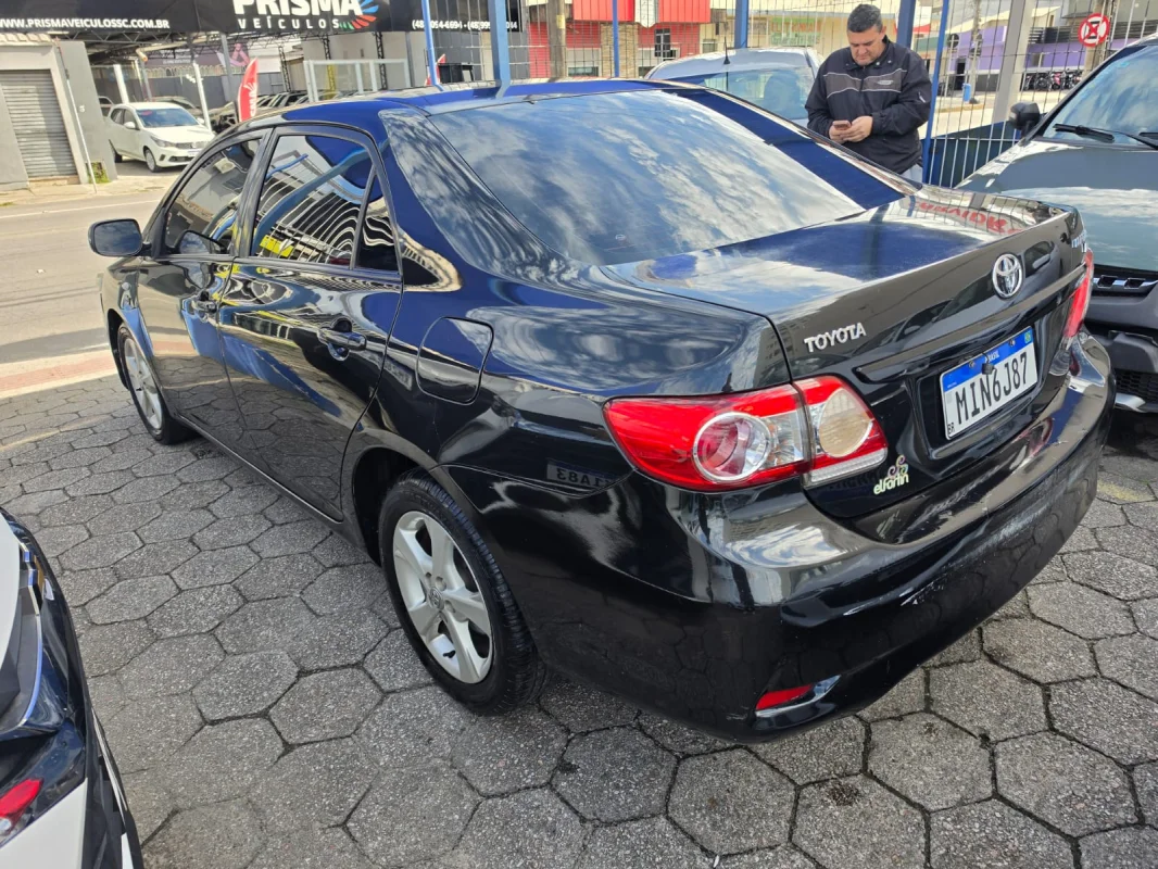 Corolla GLi 1.8 Flex 16V Automático 2012 - Imagem 3