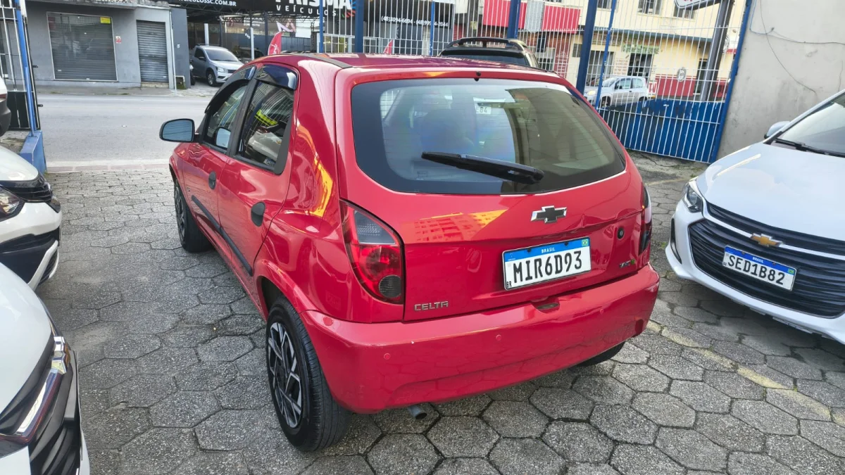 Celta LS 1.0 com vidro elétrico 2012 - Imagem 14