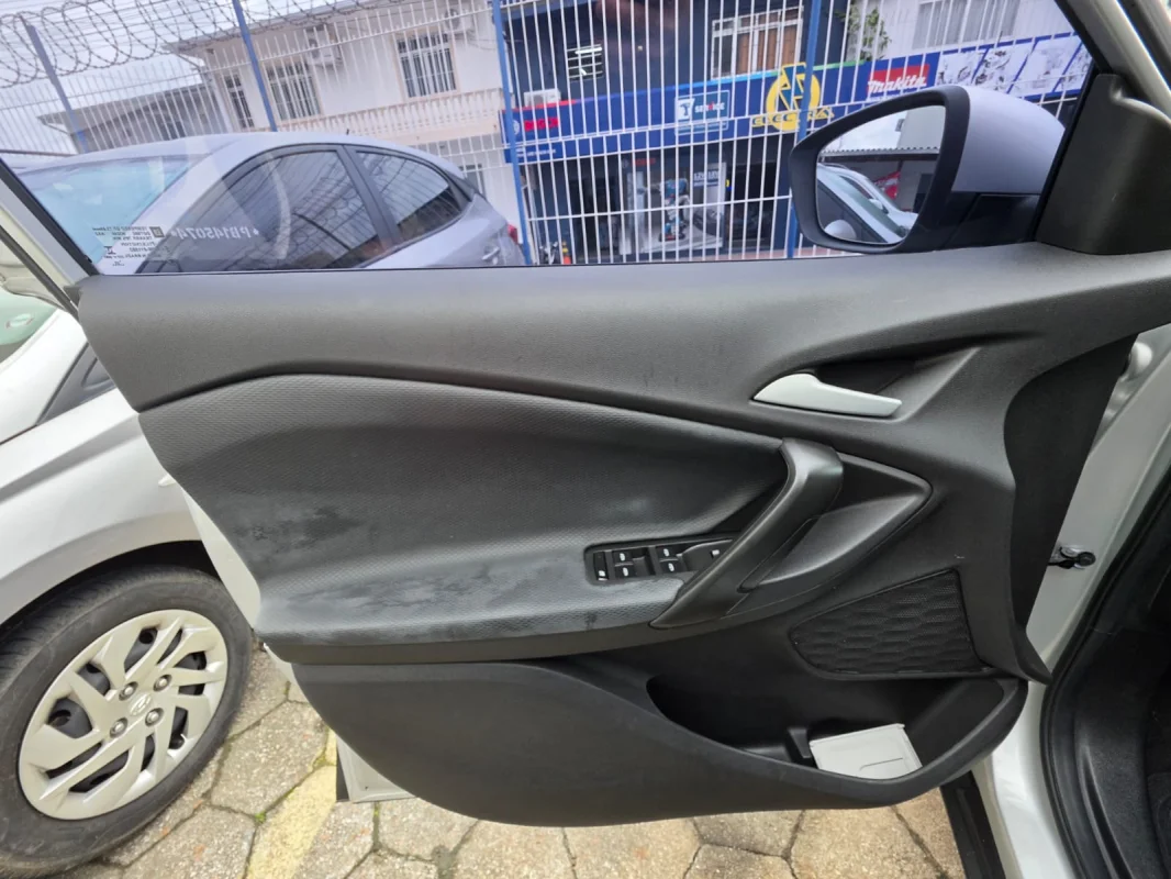 TRACKER LT TURBO 1.0 AUTOMÁTICO 2023 - Imagem 14