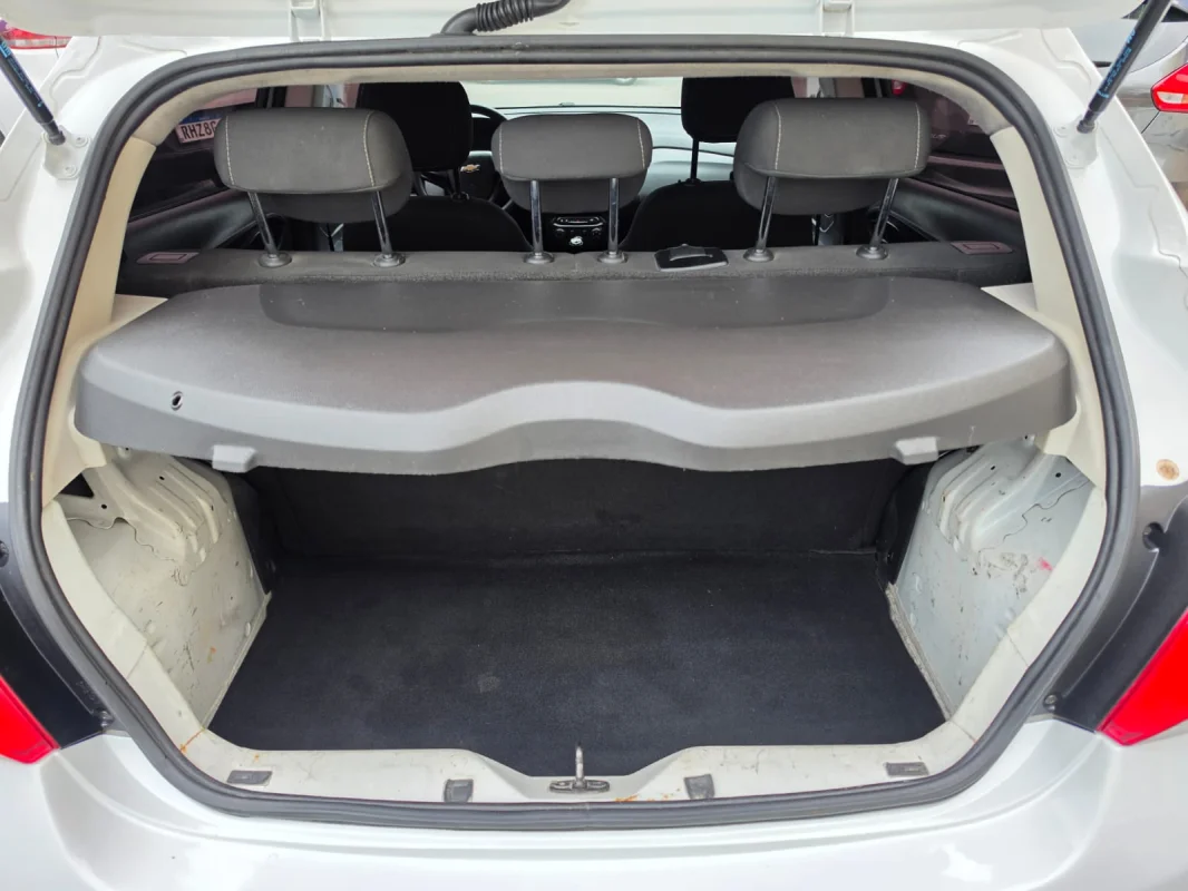 ONIX HATCH Joy 1.0 8V Flex 5p Mecânico 2020 - Imagem 11