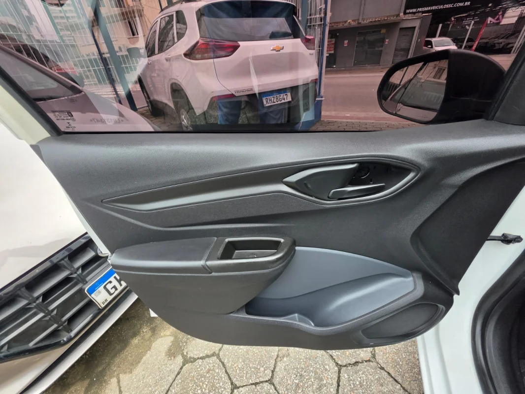 ONIX HATCH Joy 1.0 8V Flex 5p Mecânico 2020 - Imagem 16