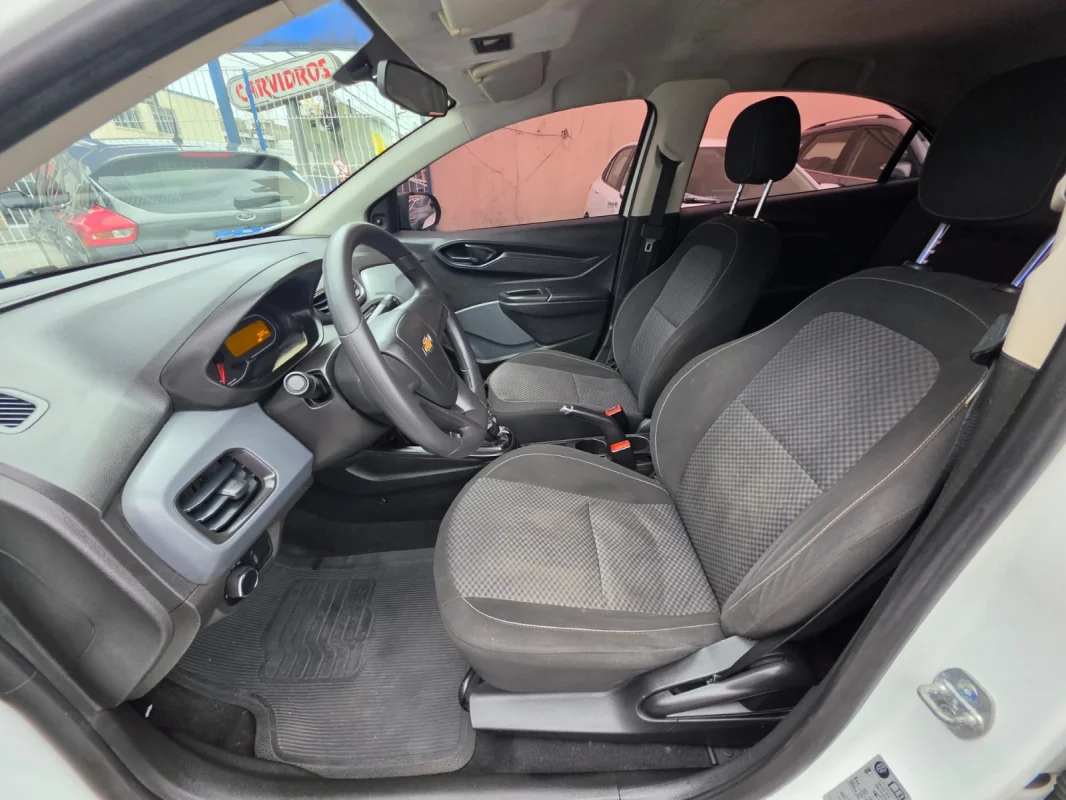 ONIX HATCH Joy 1.0 8V Flex 5p Mecânico 2020 - Imagem 10