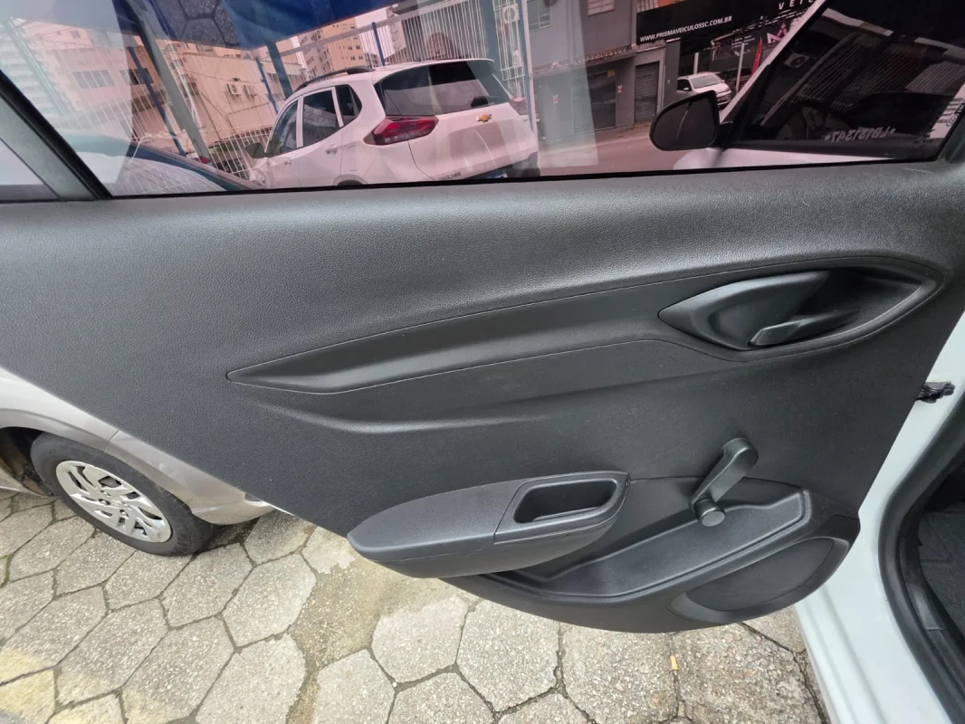 ONIX HATCH Joy 1.0 8V Flex 5p Mecânico 2020 - Imagem 12