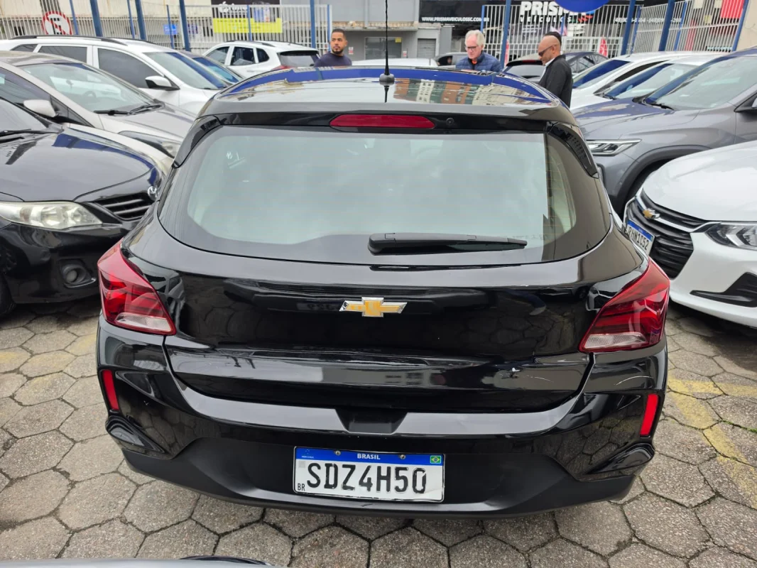 ONIX HATCH LT2 1.0 12V Flex 5p Mecânico 2023 - Imagem 6