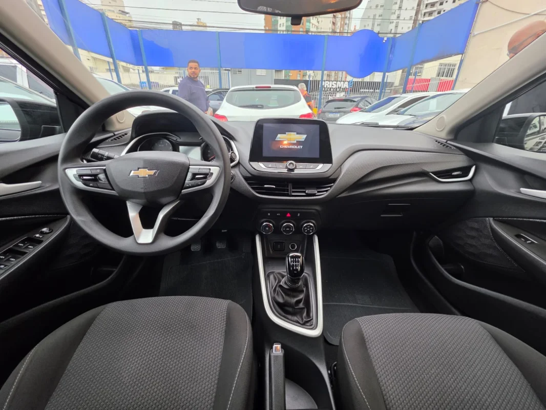 ONIX HATCH LT2 1.0 12V Flex 5p Mecânico 2023 - Imagem 7