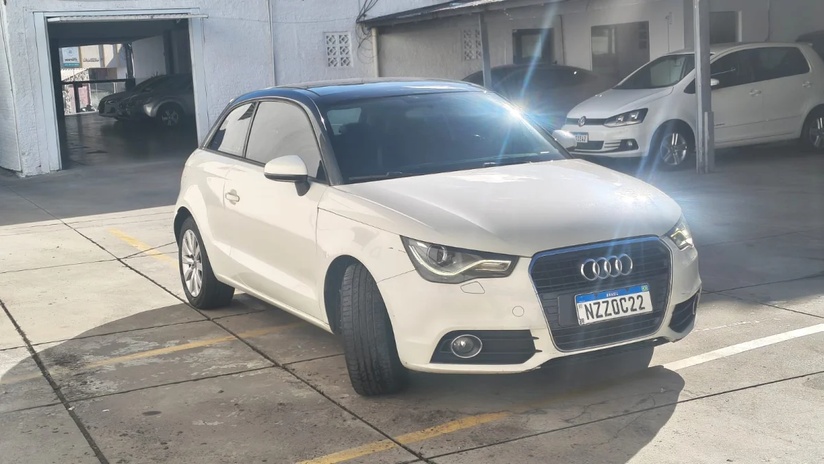 A1 Sport 1.4 TFSI COMPLETO AUTOMÁTICO 2P C/ TETO SOLAR 2012