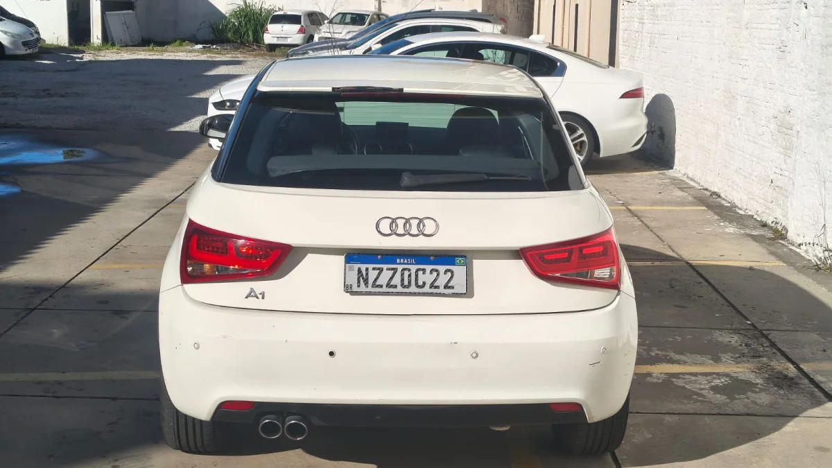 A1 Sport 1.4 TFSI COMPLETO AUTOMÁTICO 2P C/ TETO SOLAR 2012 - Imagem 5