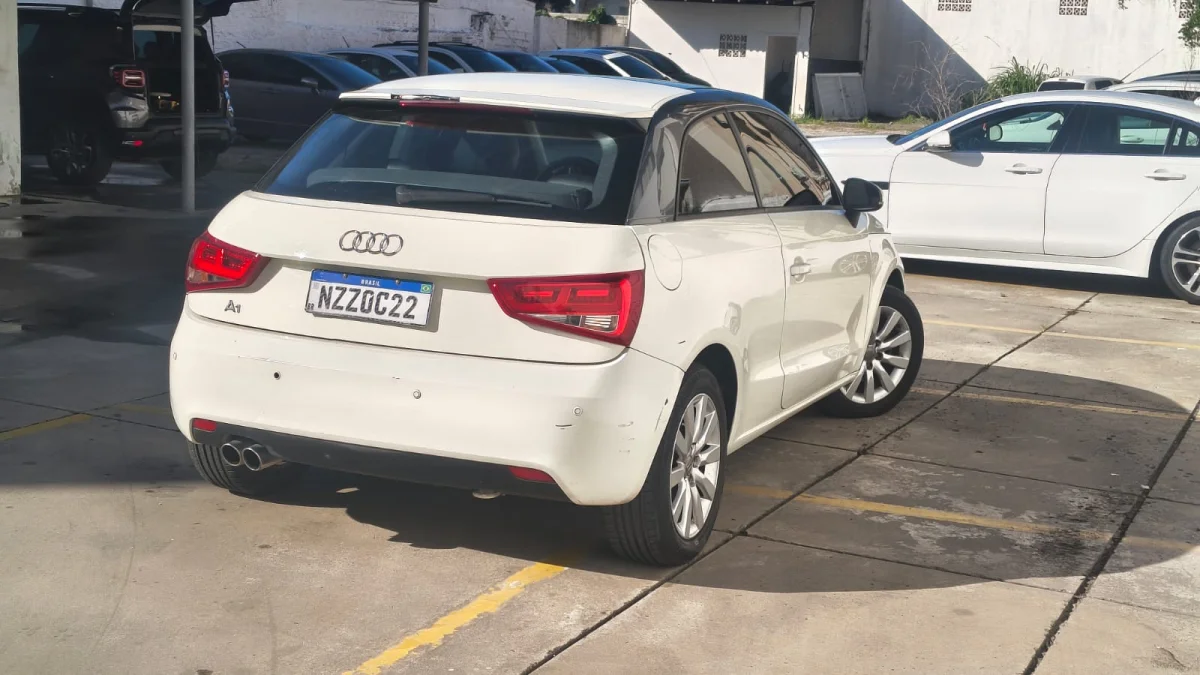 A1 Sport 1.4 TFSI COMPLETO AUTOMÁTICO 2P C/ TETO SOLAR 2012 - Imagem 4