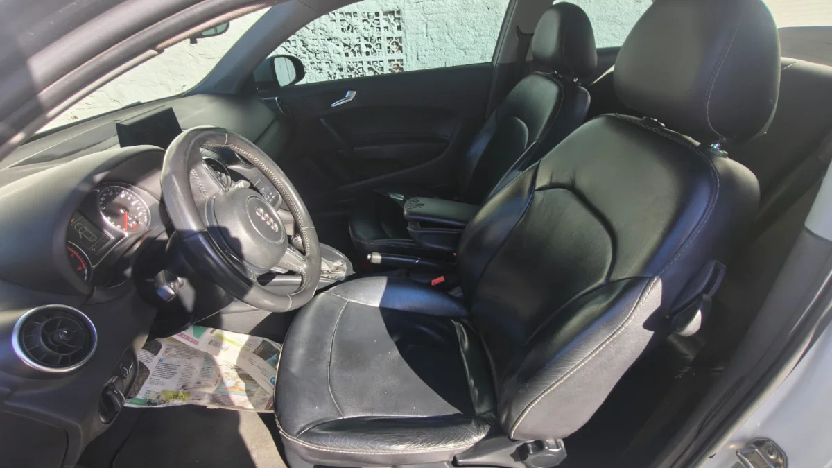 A1 Sport 1.4 TFSI COMPLETO AUTOMÁTICO 2P C/ TETO SOLAR 2012 - Imagem 6