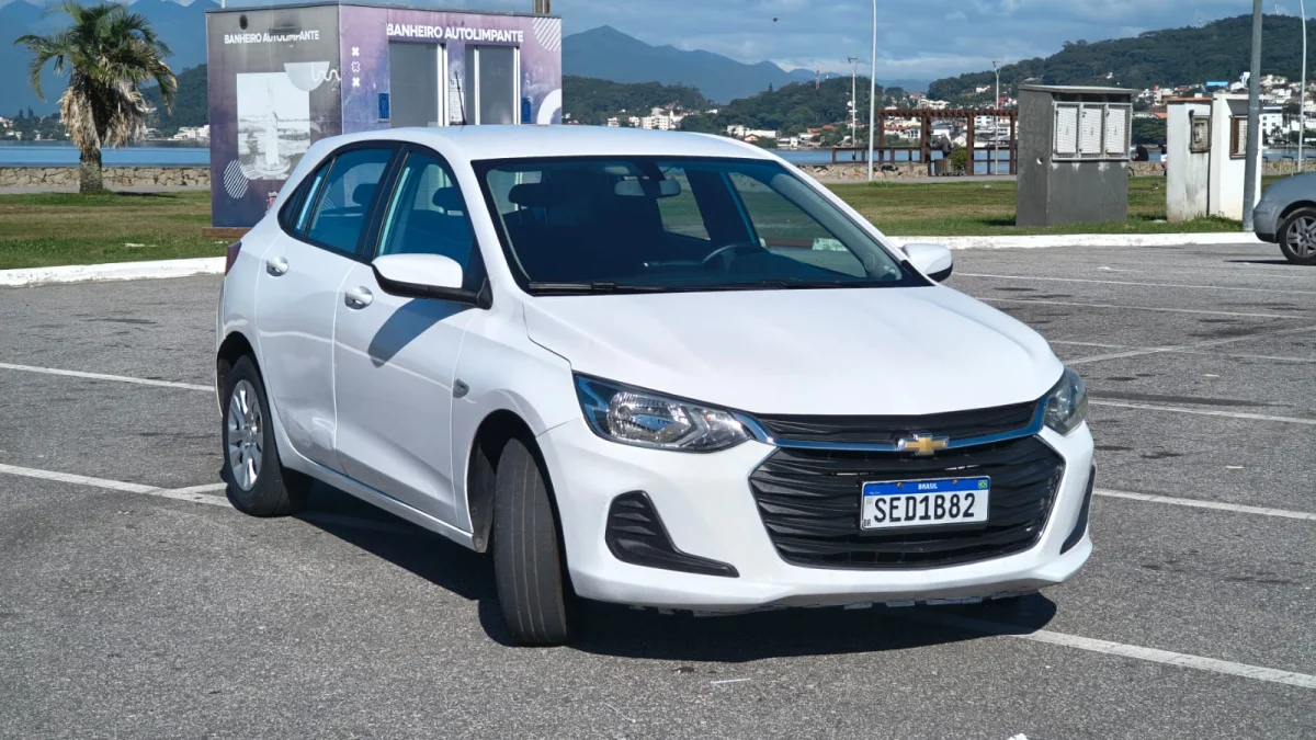 ONIX HATCH LT 1.0 12V Flex 5p Mec. 2023