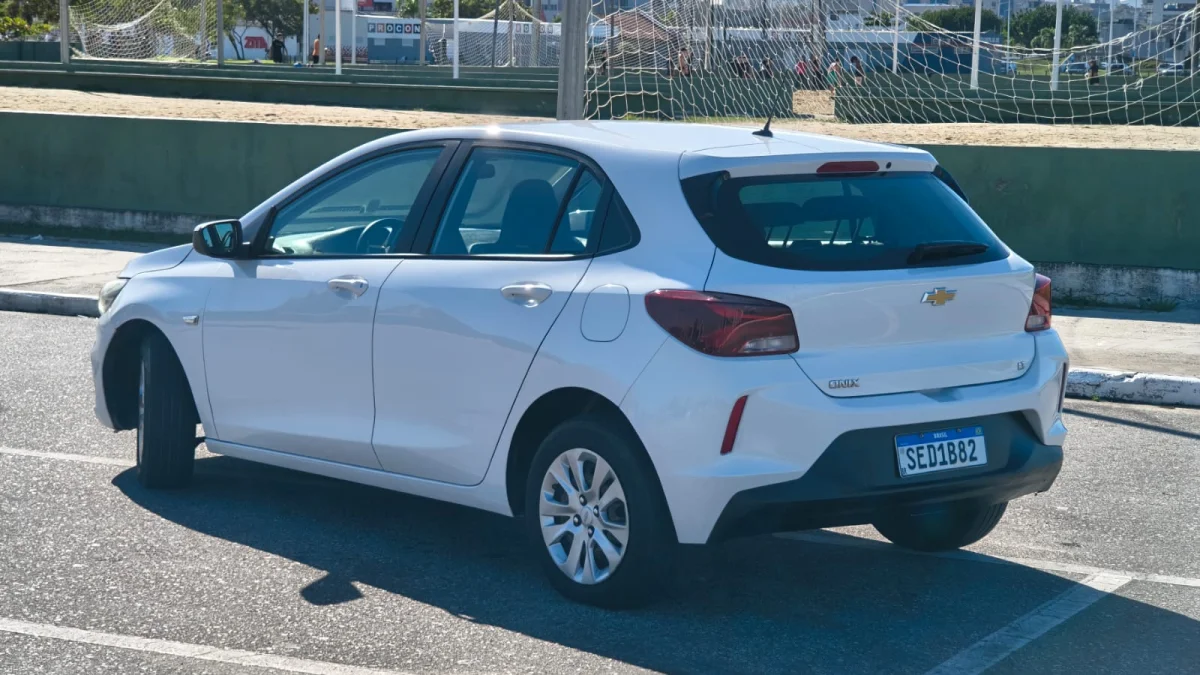 ONIX HATCH LT 1.0 12V Flex 5p Mec. 2023 - Imagem 6