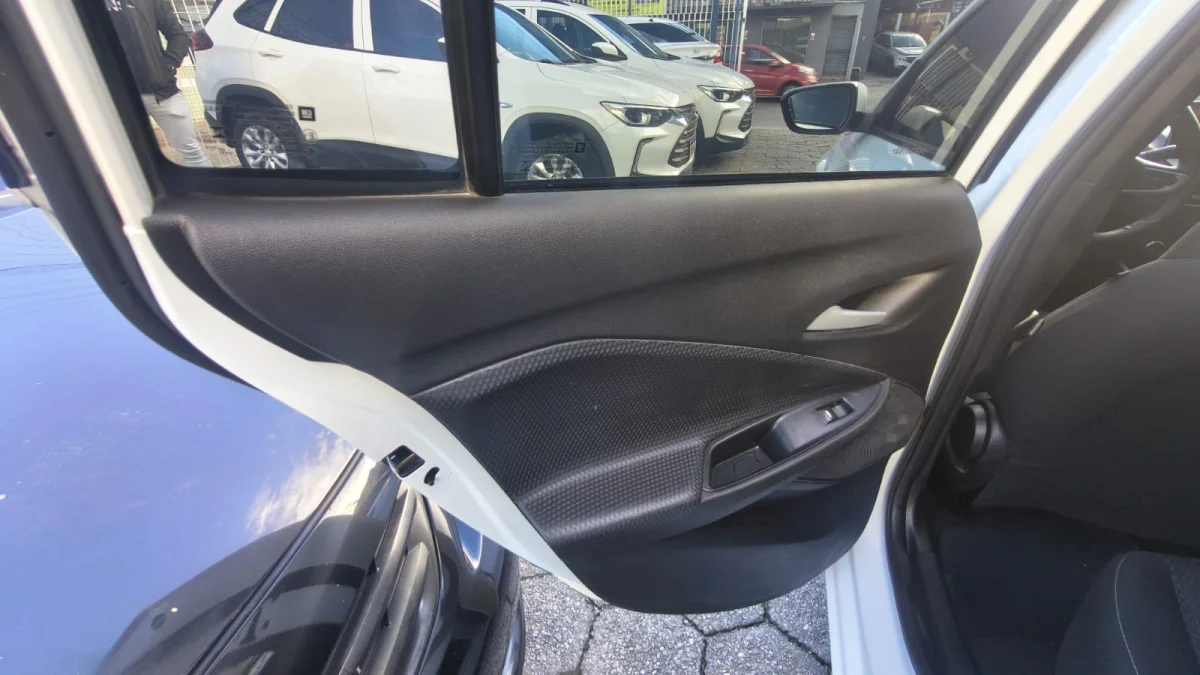 ONIX HATCH LT1 1.0 12V FLEX 2021 - Imagem 16