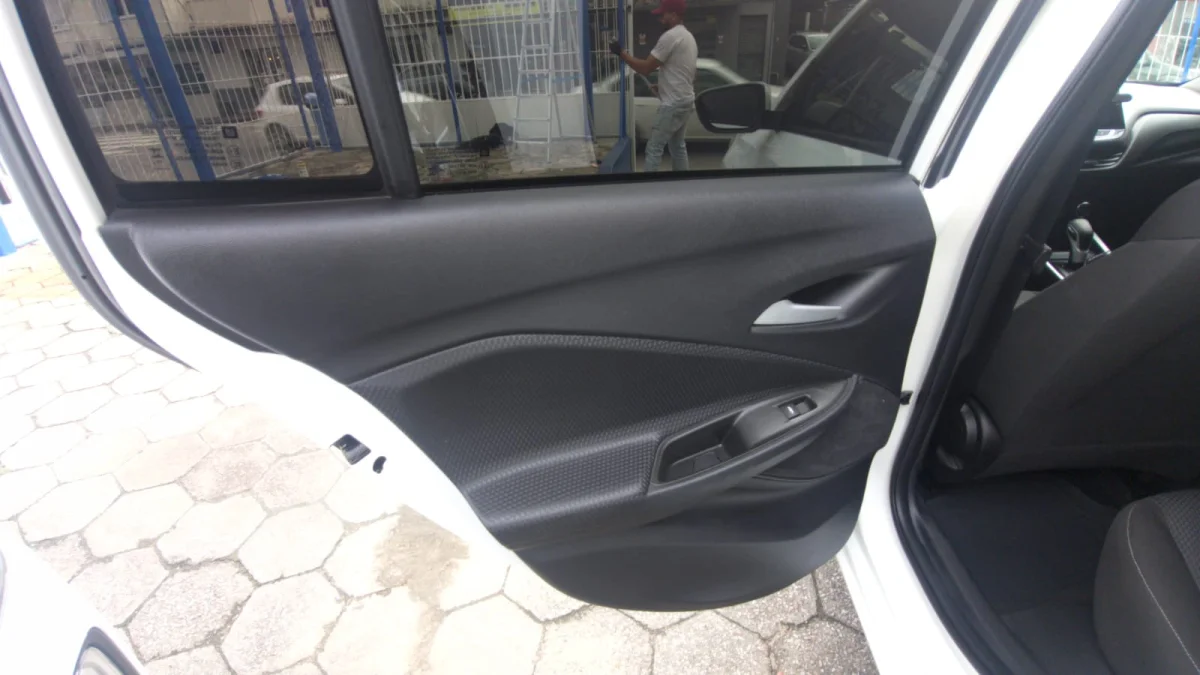 ONIX HATCH LT 1.0 12V TB Flex 5p Aut. 2023 - Imagem 6
