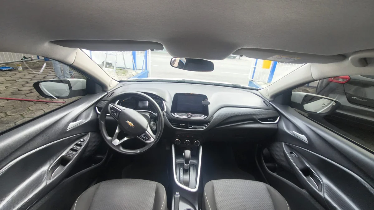 ONIX HATCH LT 1.0 12V TB Flex 5p Aut. 2023 - Imagem 13