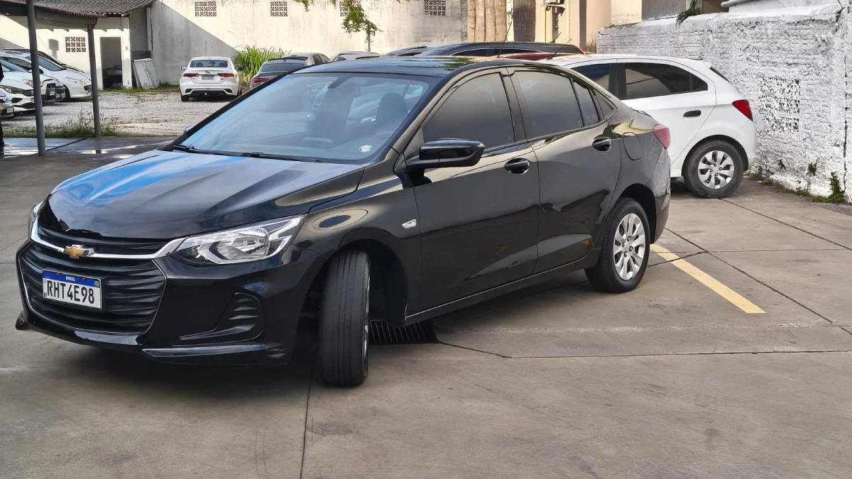 ONIX SEDAN Plus LT 1.0 12V Flex 4p Mec. 2022 - Imagem 4