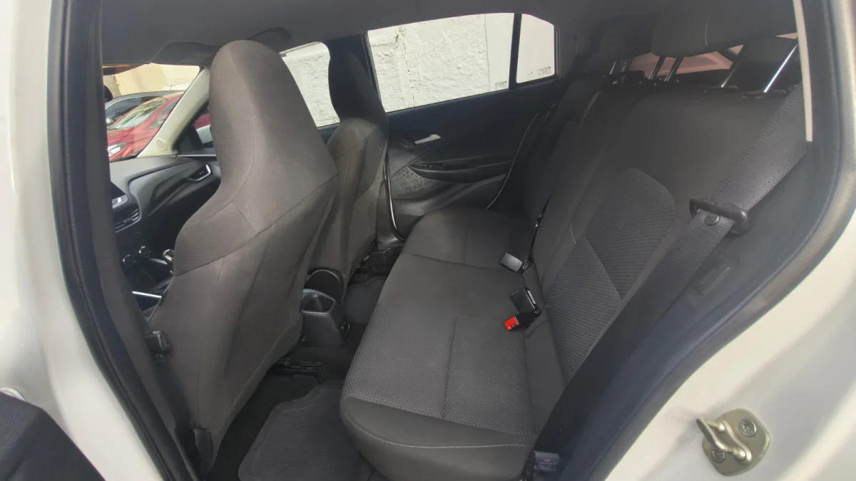 ONIX HATCH LT 2 1.0 12V Flex 5p Mec. 2024 - Imagem 8