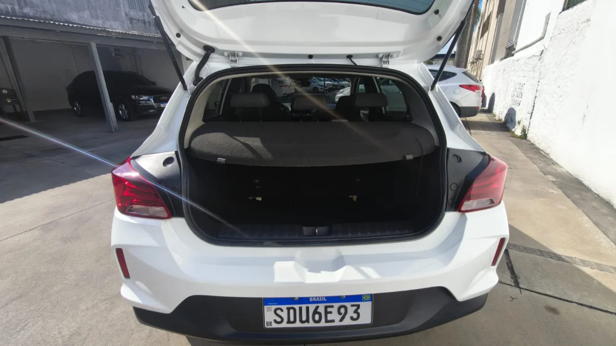 ONIX HATCH LT2 1.0 12V FLEX 2023 - Imagem 13