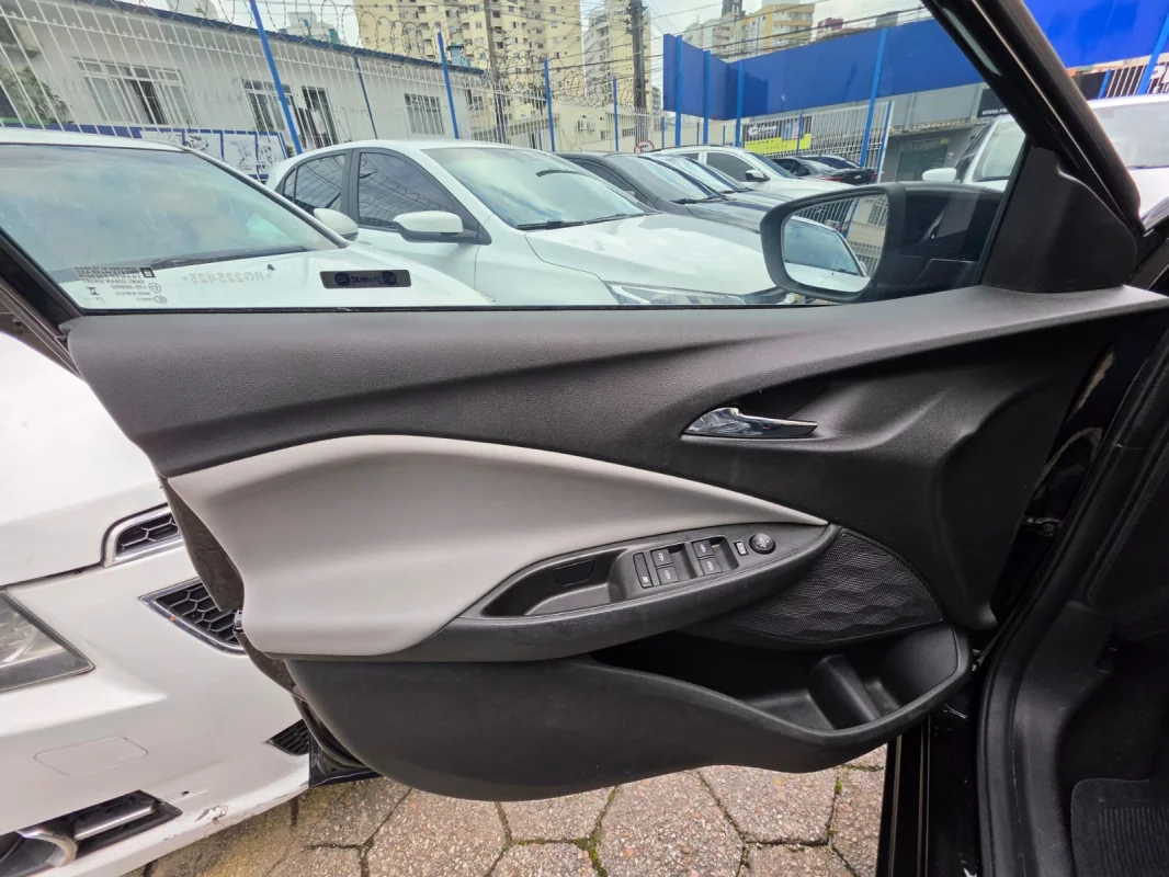 ONIX PLUS 1.0TURBO AUTOMÁTICO PREMIER2 2024 - Imagem 14