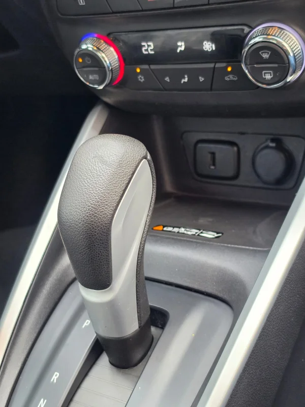 ONIX PLUS 1.0TURBO AUTOMÁTICO PREMIER2 2024 - Imagem 11
