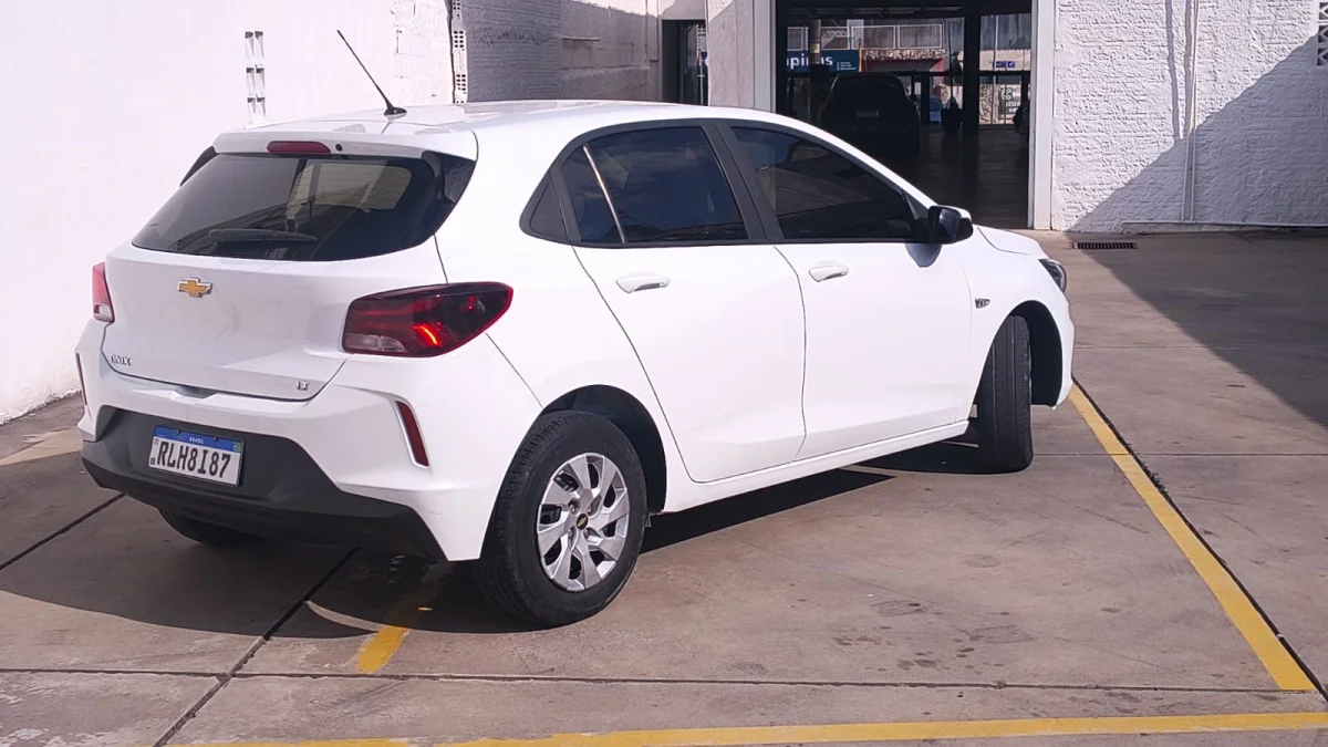 ONIX HATCH LT1 1.0 12V FLEX 2021 - Imagem 3