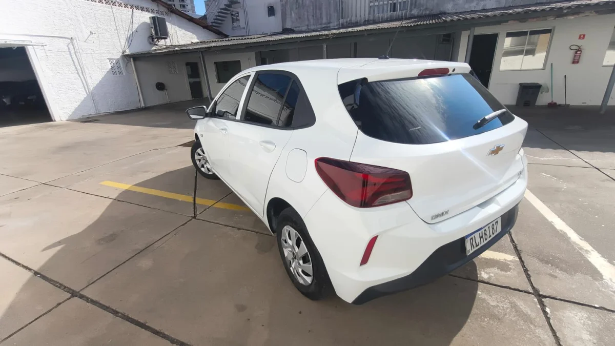 ONIX HATCH LT1 1.0 12V FLEX 2021 - Imagem 5