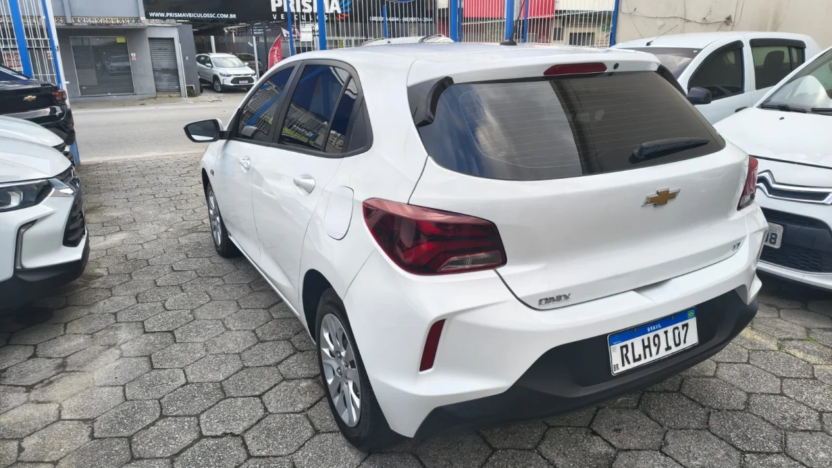 ONIX HATCH LT1 1.0 12V FLEX 2021 - Imagem 5